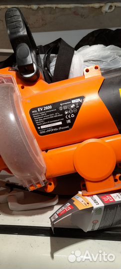 Пылесос для листьев и здоровья снег