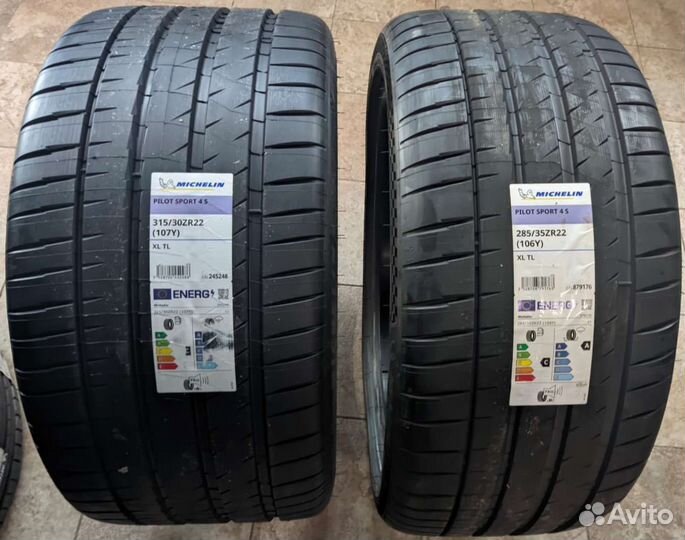 Michelin Pilot Sport 4 S 285/35 R22 и 315/30 R22