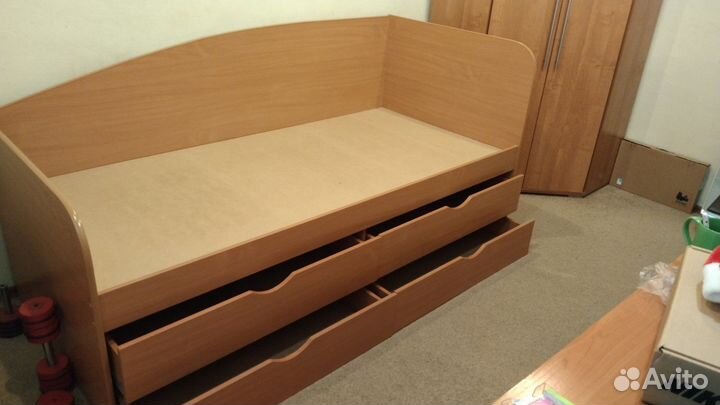 Кровать одноместная бу