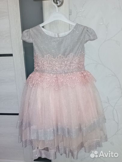 Платье для девочки 104 110 праздничное