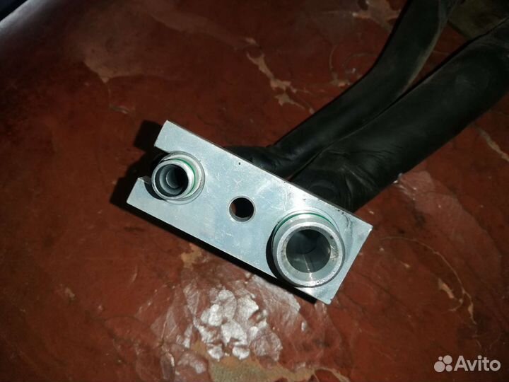 Трубка испарителя кондиционера Джили Эмгранд EC-7