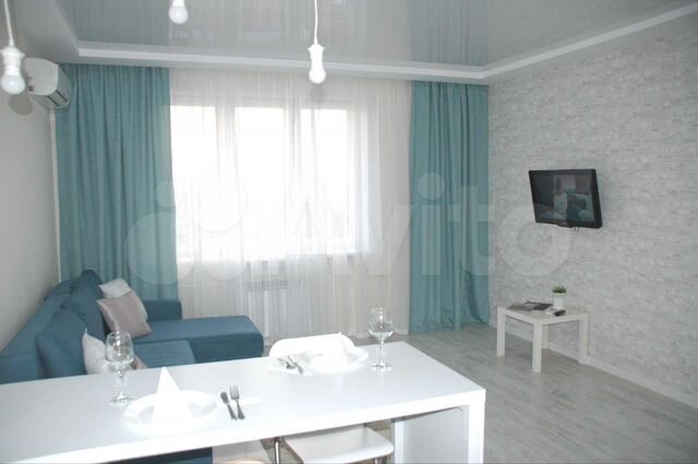 2-к. квартира, 57 м², 13/15 эт.