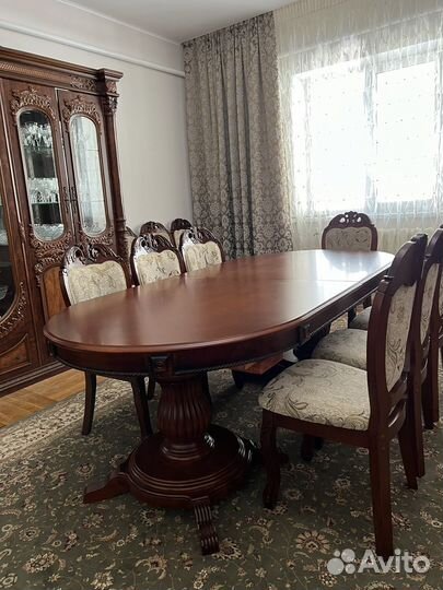 Кухонный стол