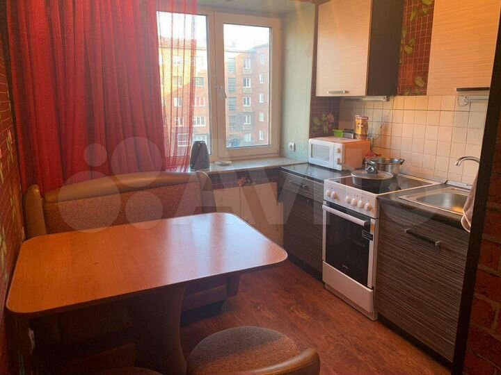 2-к. квартира, 42 м², 3/5 эт.