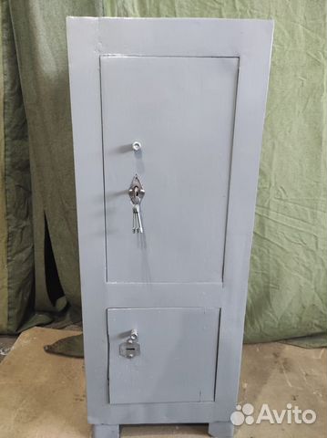 Шкаф металлический сейф