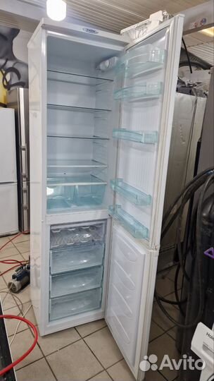 Холодильник 4 ящика. Высота 2метра