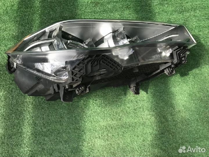 Фара правая BMW X6