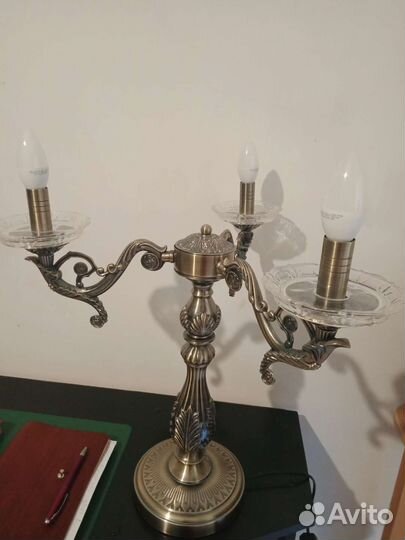 Светильник настольный