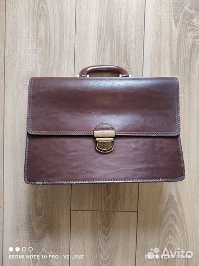 Мужской кожаный портфель