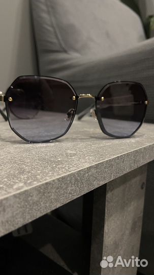 Солнцезащитные очки