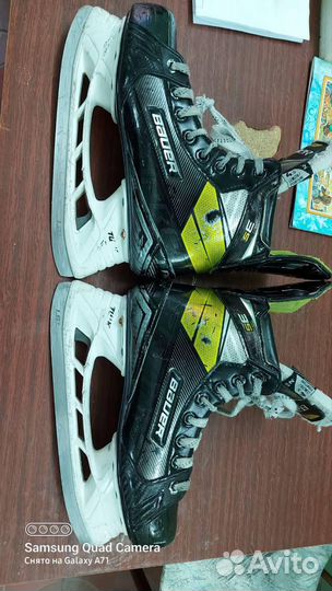 Коньки хоккейные профессионального спорта