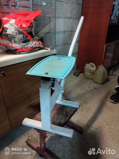 Подставка под мотоцикл