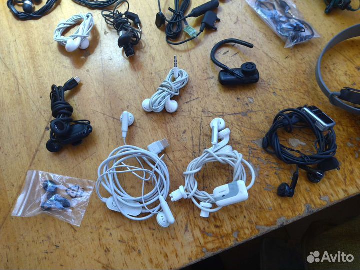 Наушники для телефона