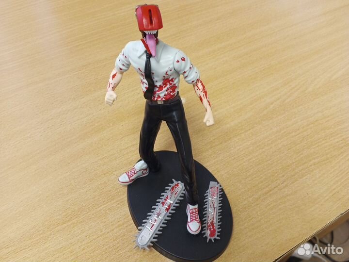 Аниме фигурка человек бензопила