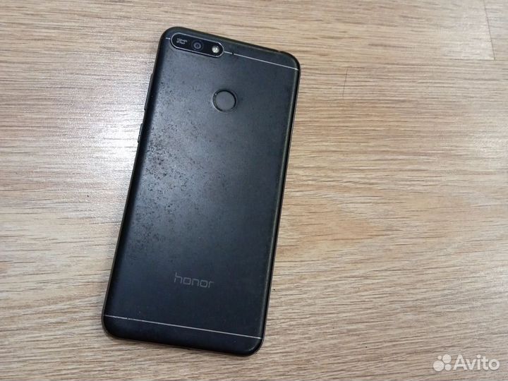 Телефон honor 7а pro
