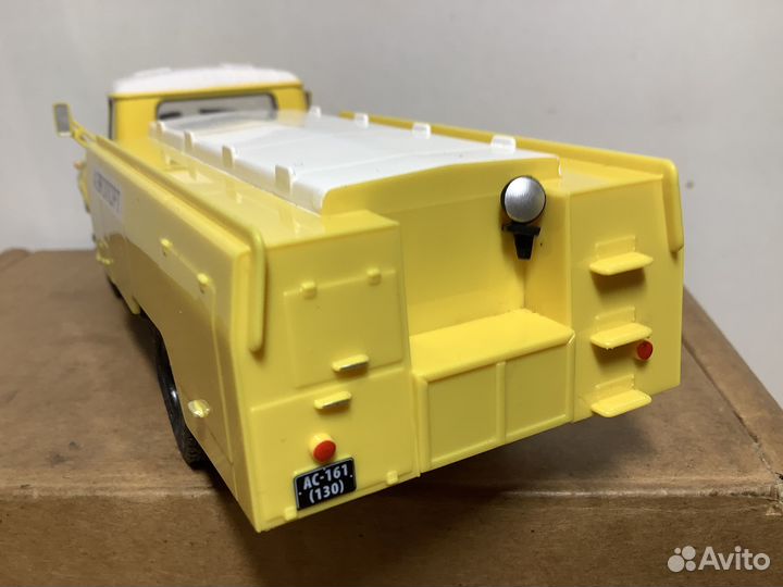 Модель автомобиля ас-161(зил-130) 1:43 деа