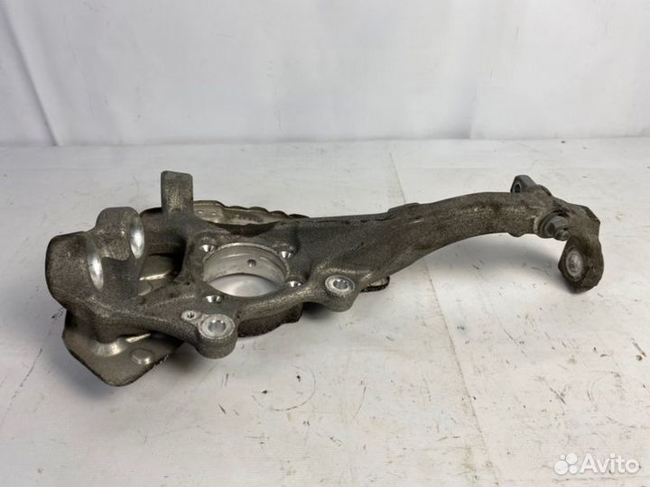 Кулак передний правый Mercedes Glc-Class X253