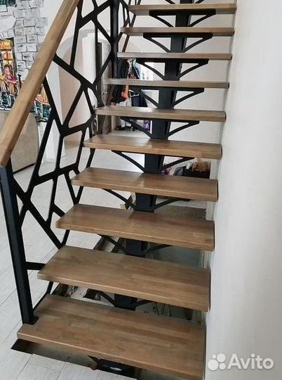 Изготовление лестниц на металлокаркасе