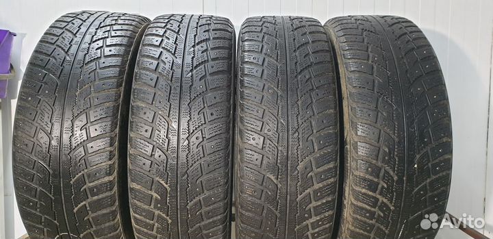 Kumho I'Zen RV Stud KC16 225/65 R17
