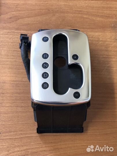 Накладка на кулису Audi A8 D3 4E171311B