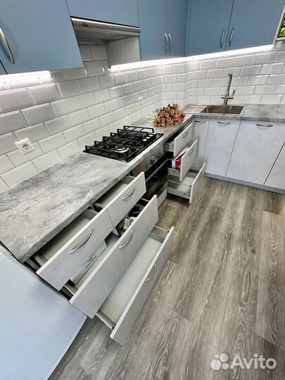 Угловая кухня на заказ. Производство в Челябинске