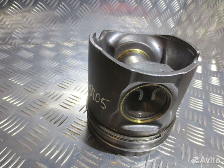 Поршень Mahle/knecht 128L121