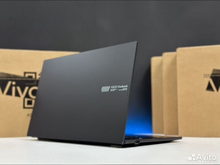 Asus VivoBook 15.6 Oled DDR5 Ryzen 5 7520u