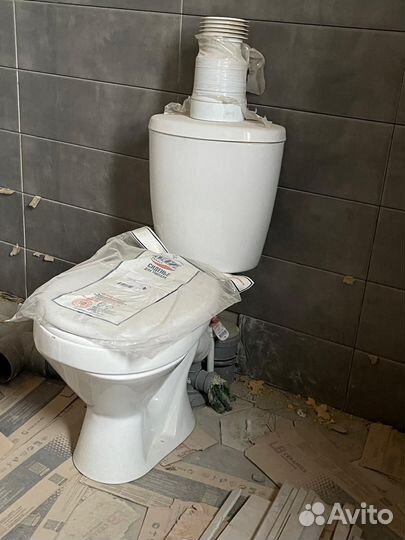 Продам новые унитазы