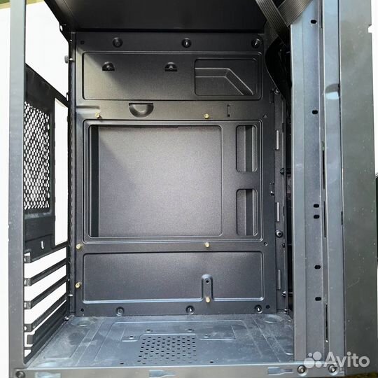 Корпус ginzzu B220 черный