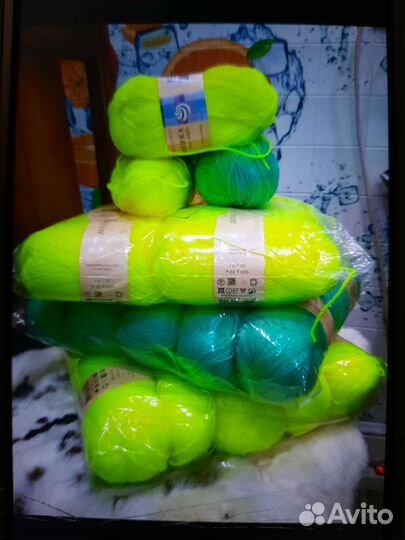 Плед из помпонов