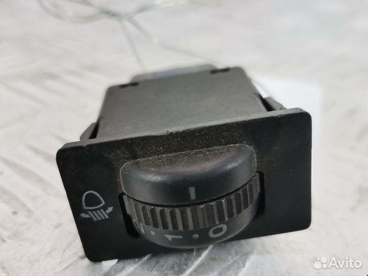 Кнопка корректора фар Toyota Avensis 8415205051
