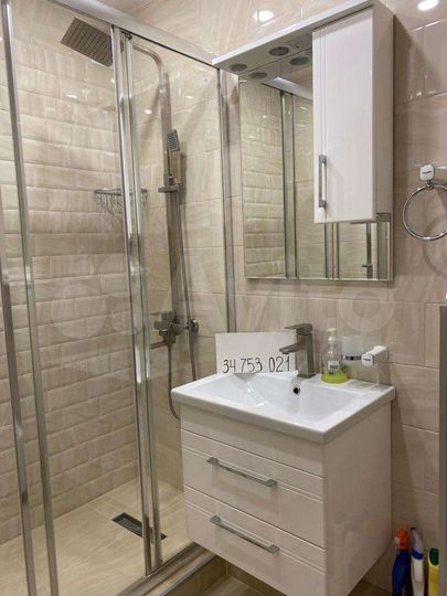 2-к. квартира, 64 м², 9/14 эт.