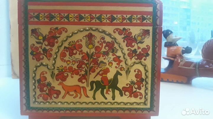 Шкатулка деревянная