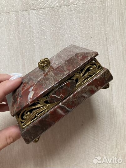Шкатулка для украшений