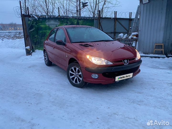 Peugeot 206 1.4 AT, 2007, битый, 117 500 км