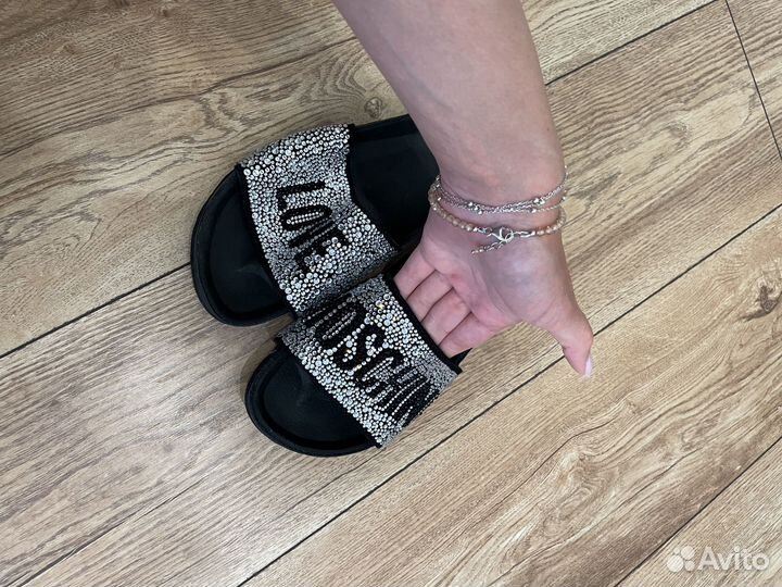 Женские шлепанцы Love Moschino 37 размер