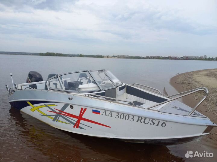 Прогулки на катере, аренда катера, прокат