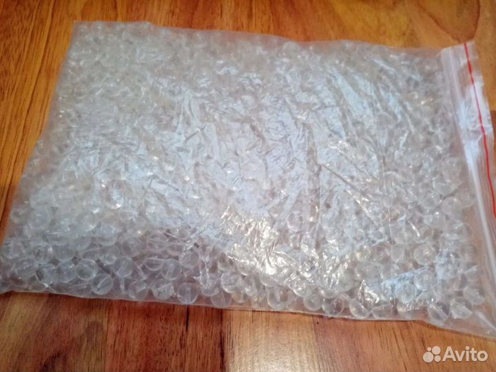 Стеклянные бусины