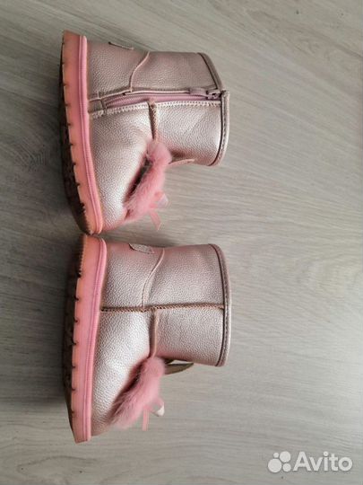 Уги для девочки