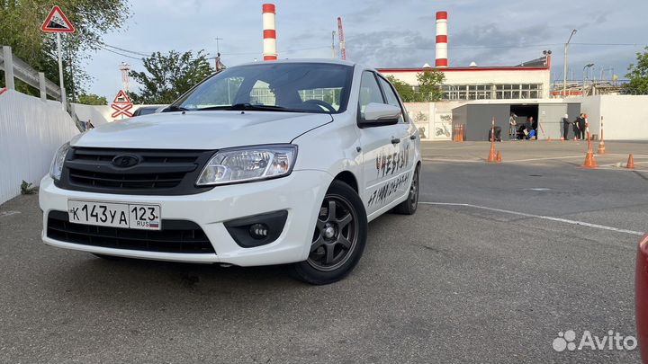 Автоинструктор, Инструктор по вождению МКПП