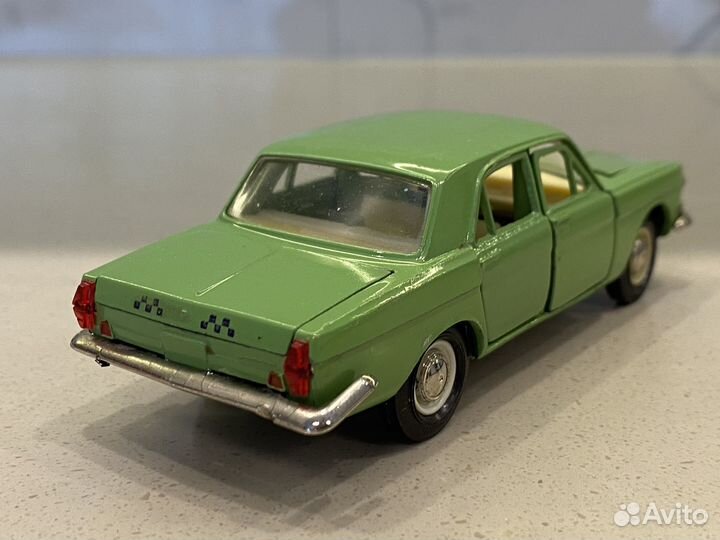 Модель автомобиля волга газ 24 а14 СССР номерной