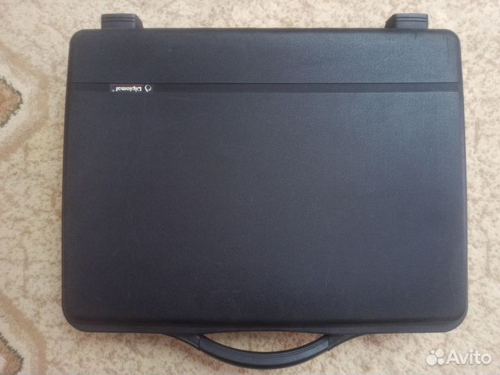 Кейс Дипломат