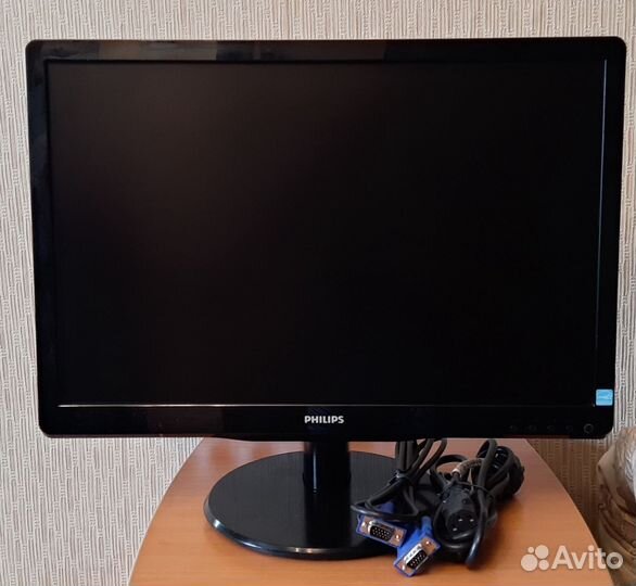 Монитор Philips 19