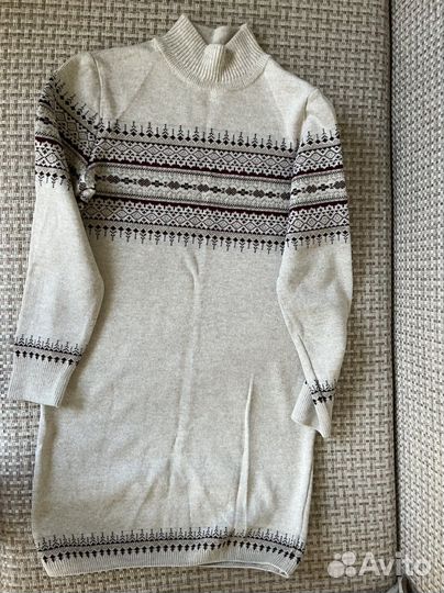 Платье шерстяное отличное состояние