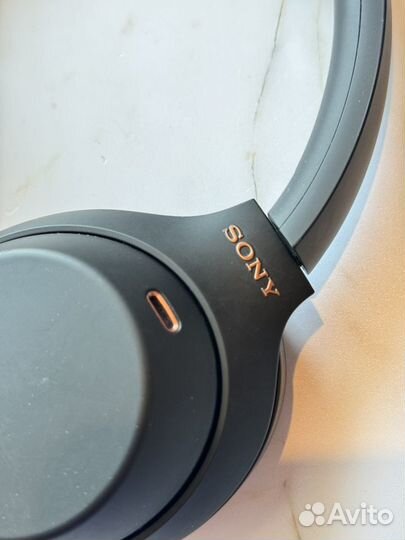 Наушники Sony WH-1000XM4