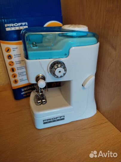 Мини швейная машинка