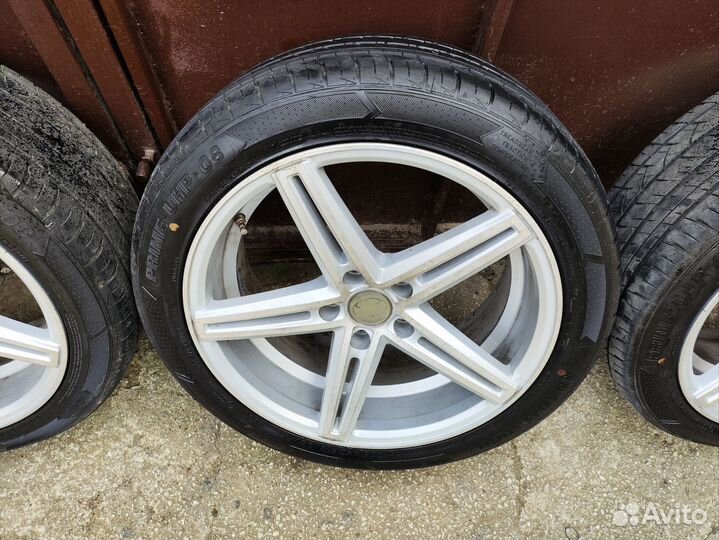 Продам колеса R18 5*114,3 ET35 J8