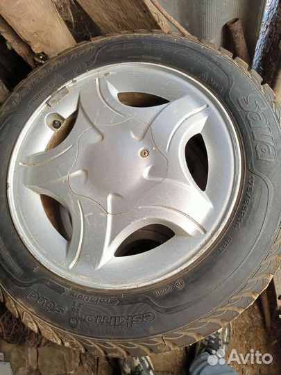 Sava Eskimo Stud 175/65 R14