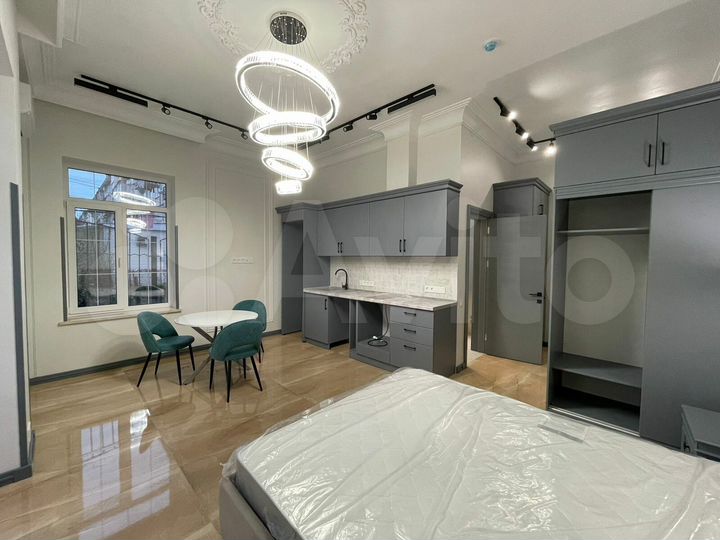 Коттедж 500 м² на участке 5 сот.