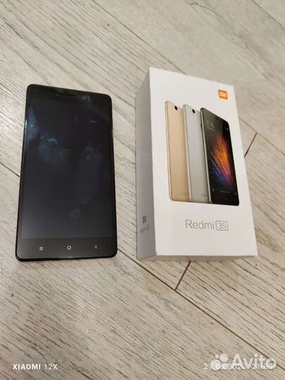 Телефон Xiaomi